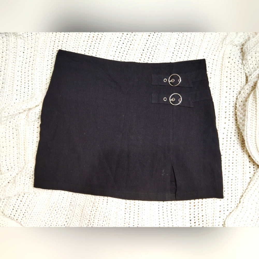 Umgee women's linen mini skirt
